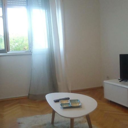 Central Panoramic Appartement Pula Buitenkant foto